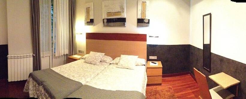 پانسیون Hostal San Sebastian Centro