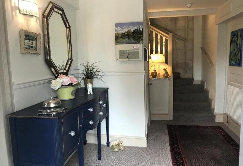 ペンション The Whitehouse Ross On Wye