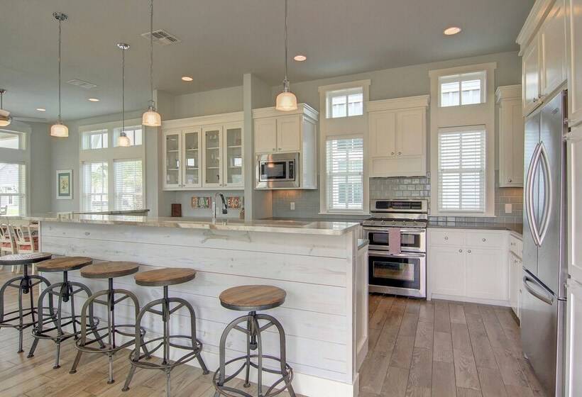 Amazing Grace 128 St