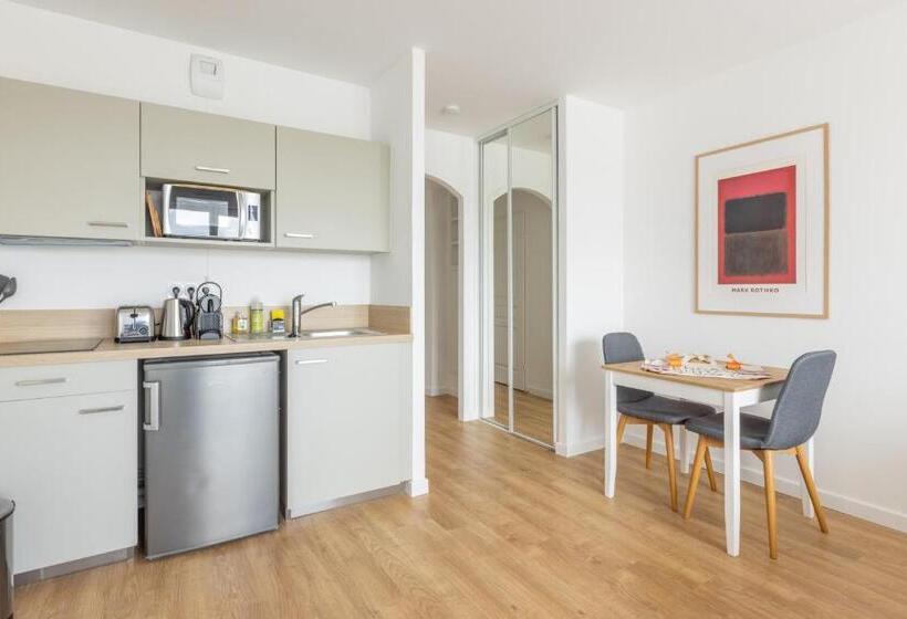 Edgar Suites Châtillon