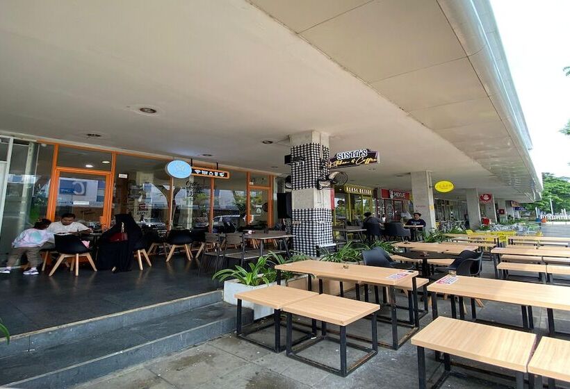 هتل Hariss Inn Bandara