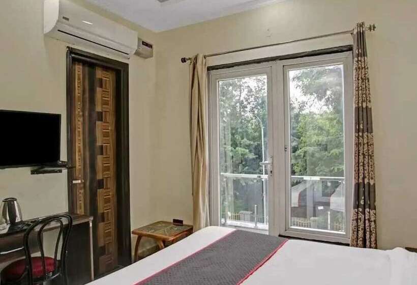 Imperial Hotel Noida