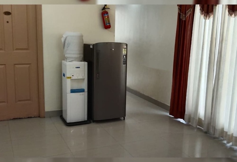 هتل The Altruist Business Stays