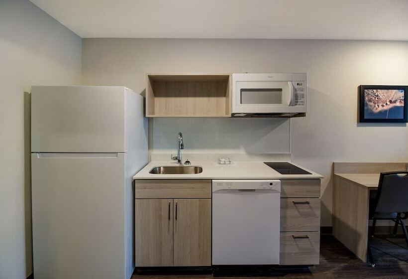 هتل Woodspring Suites Grand Rapids Kentwood