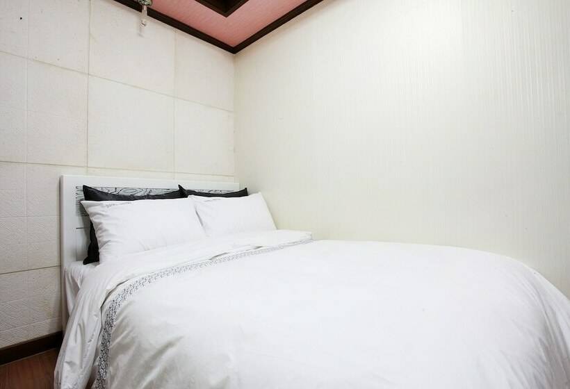 מוטל Yeonsinnae Ssoll