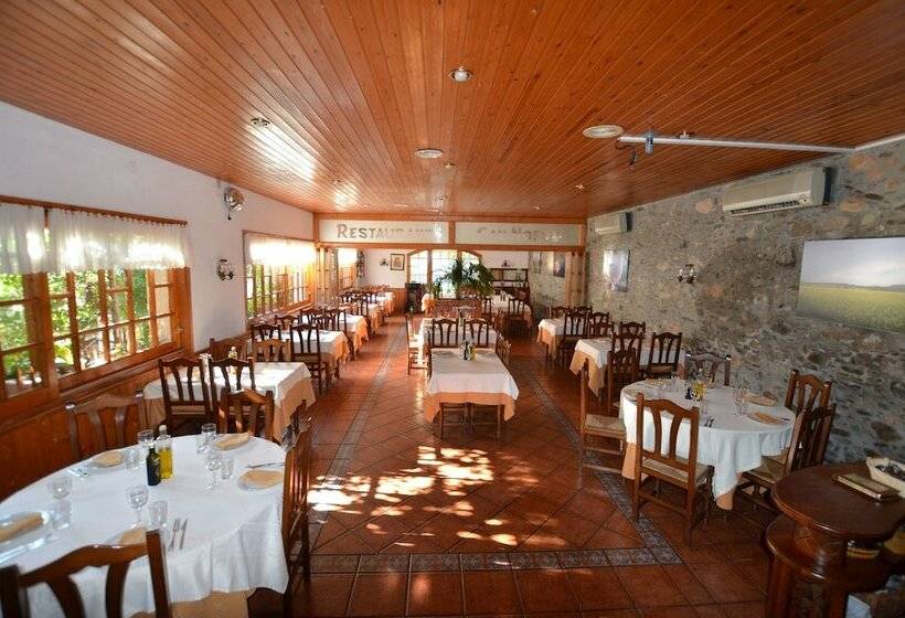 פנסיון Hostal Can Nofre