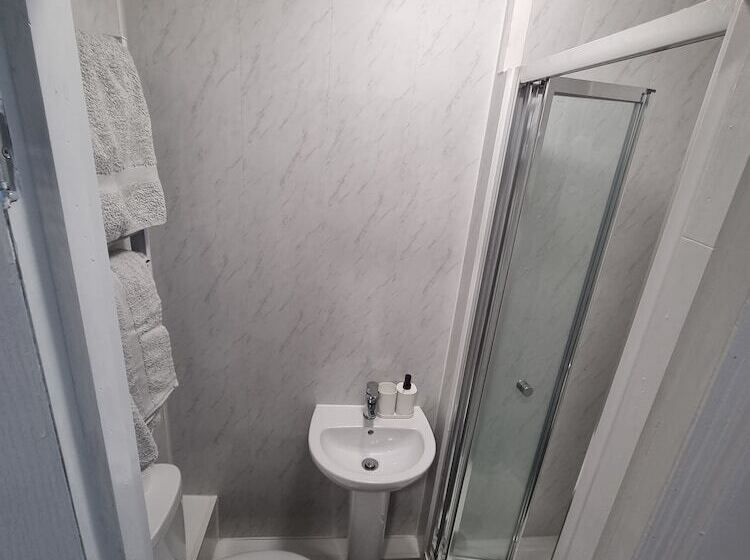 إقامة Remarkable 3 Bed House In Wallsend