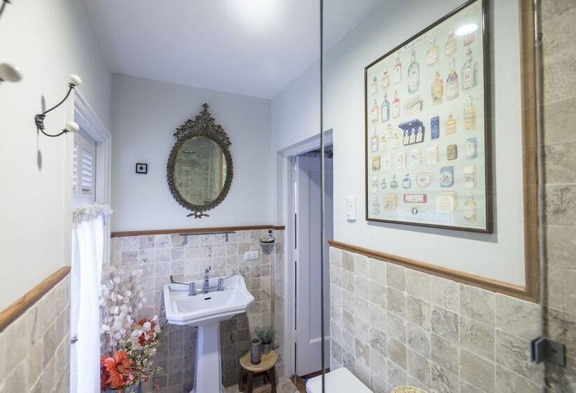 مبيت وإفطار De Autor I