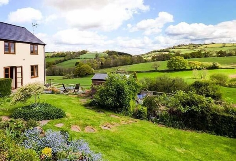 Glebe Farm Cottage