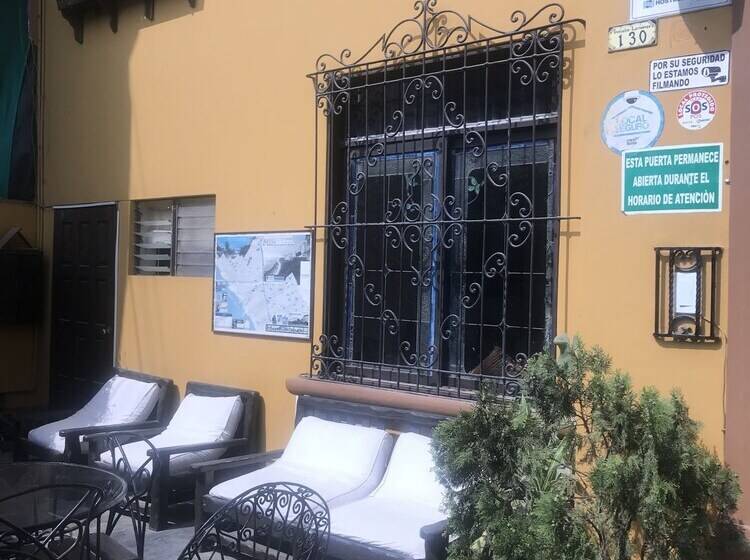 ホテル Duque De Villa Miraflores