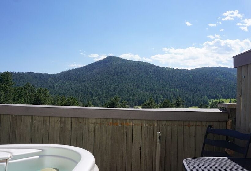 بنسيون Arrowhead Manor Bed & Breakfast Inn & Event Center