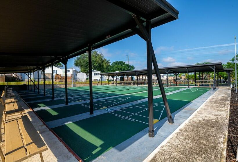 Курорт Baker Acres