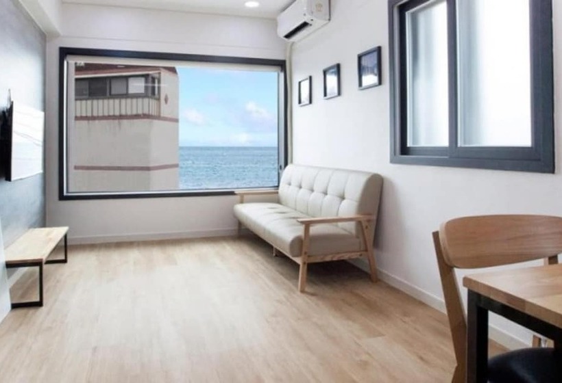 Busan Yeonhwa Reef Pension Dreamer
