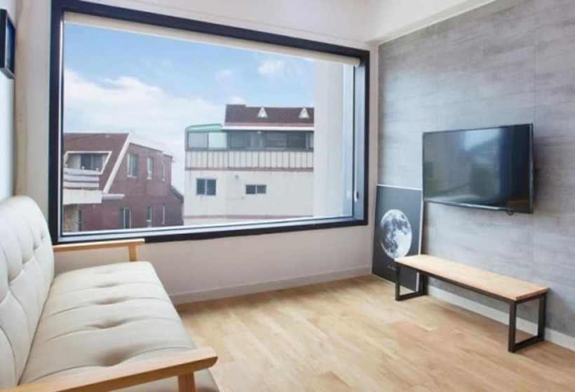 Busan Yeonhwa Reef Pension Dreamer