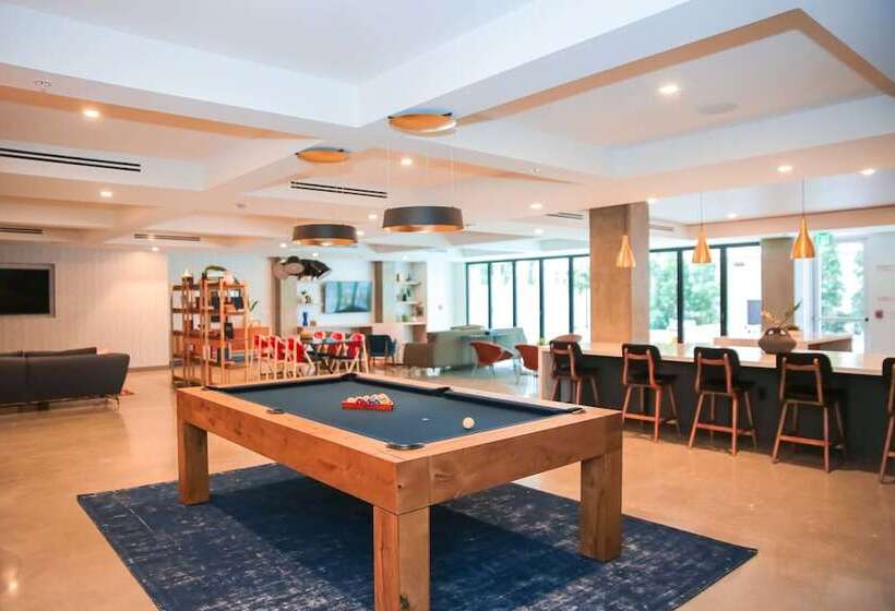 Fully Furnished Suites Near Little Tokyo