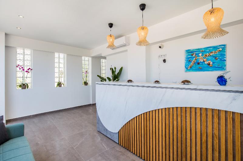 هتل Azzurro Deluxe