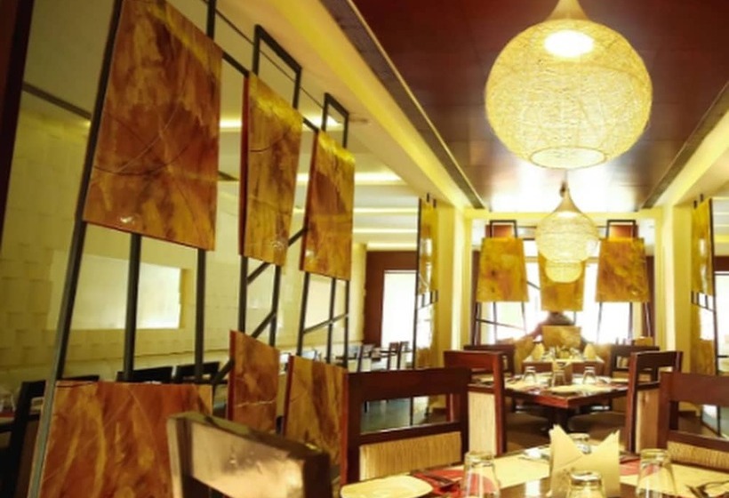 هتل Regency Square