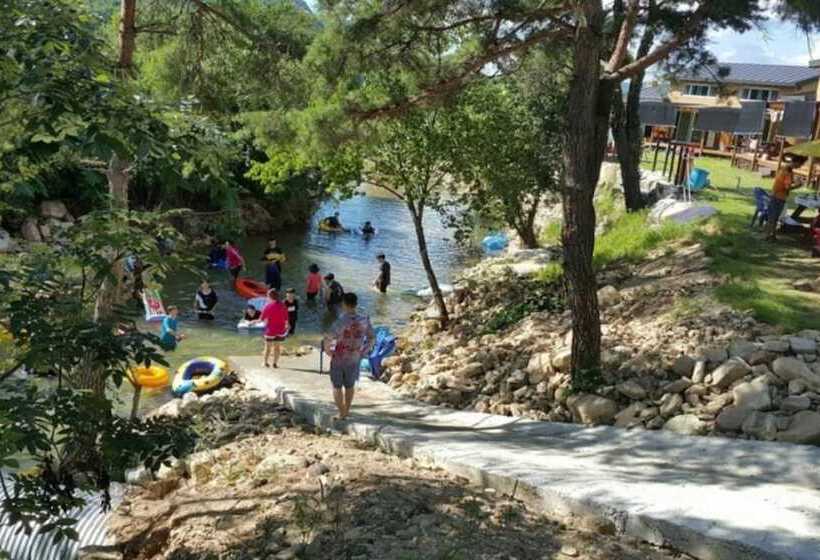 בית מלון כפרי Sangju Yeoyurounhwangtojib Pensyeon