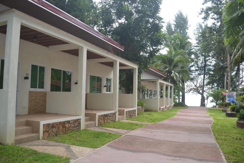 酒店 Submarine Garden Beach Resort