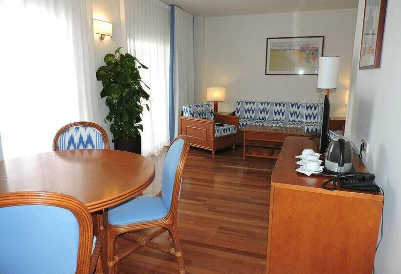 هتل Estival Park Silmar