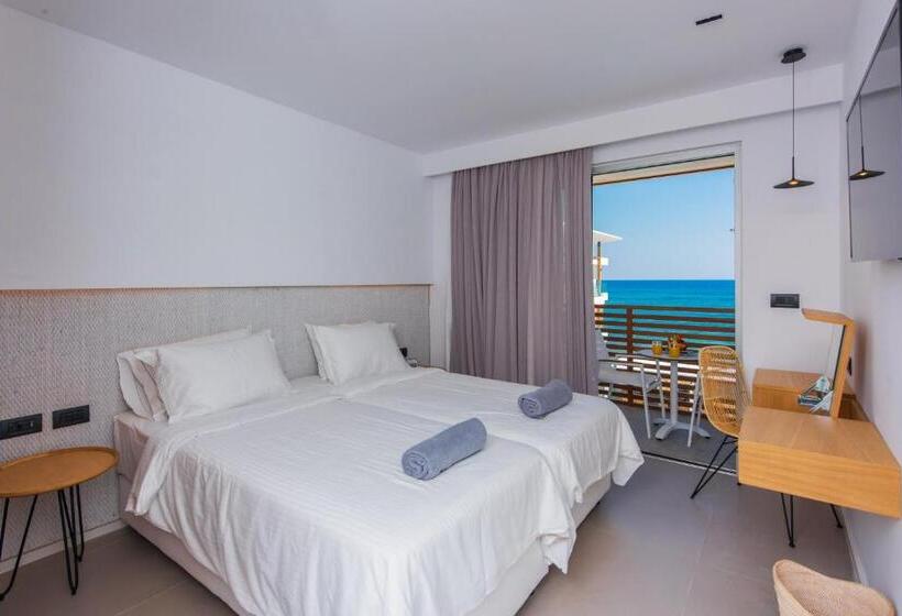 هتل Enorme Ammos Beach Resort