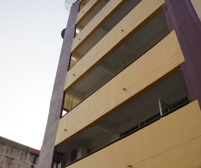 هتل Lee's Mark Residence