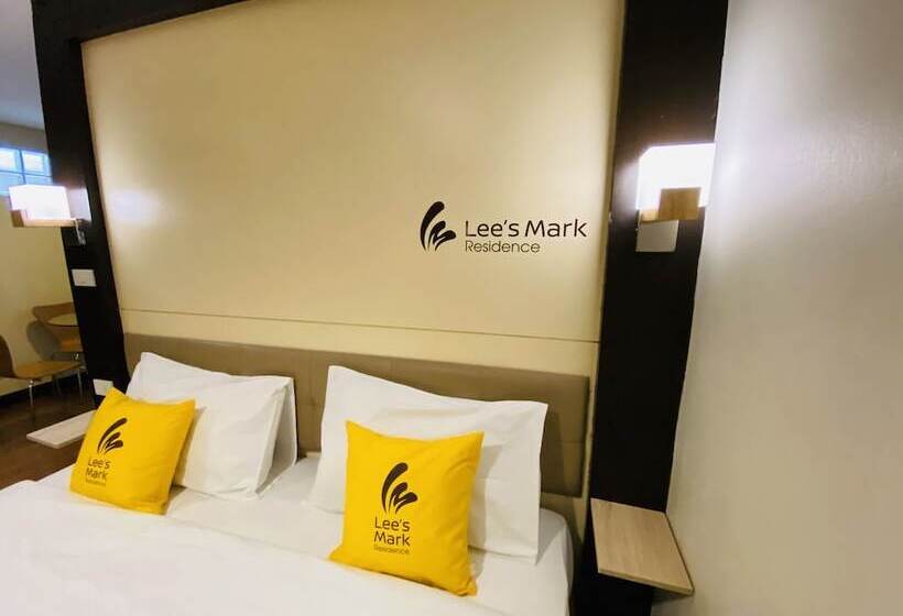 هتل Lee's Mark Residence