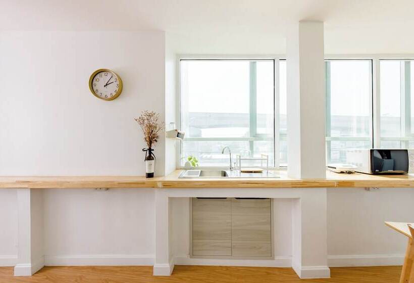 هتل Lee's Mark Residence