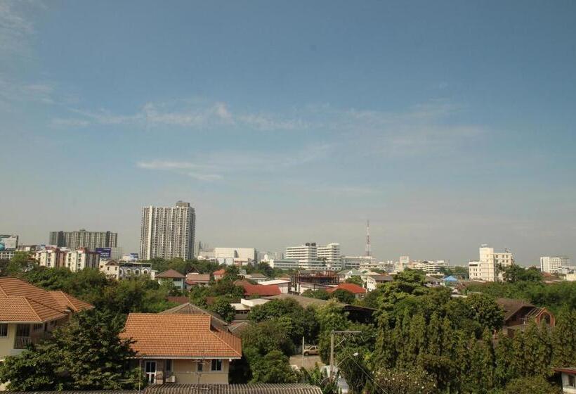 هتل Regent Ngamwongwan