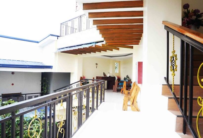 Hotel Reyna S The Haven And Gardens