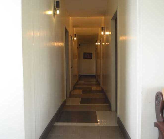 Hotel Reyna S The Haven And Gardens