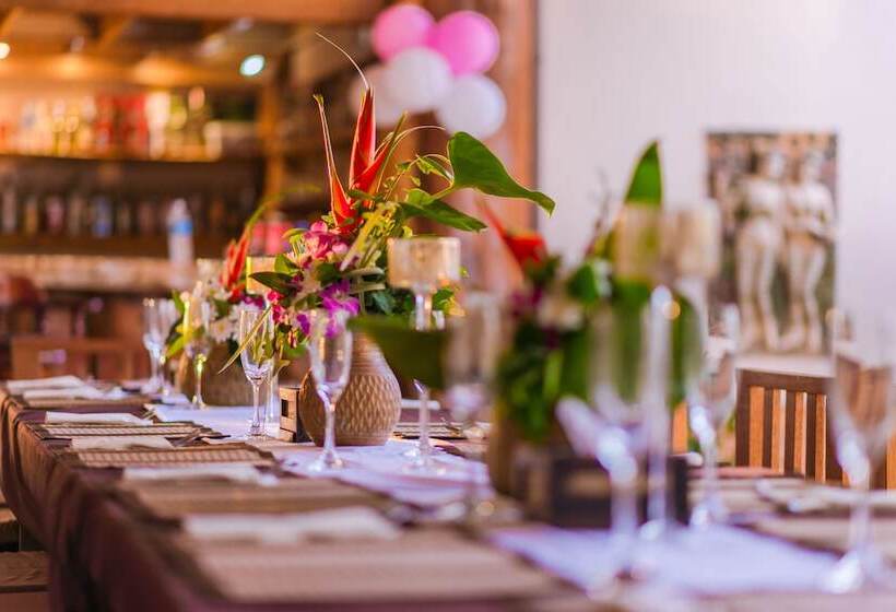 호텔 The Windmill Phuket