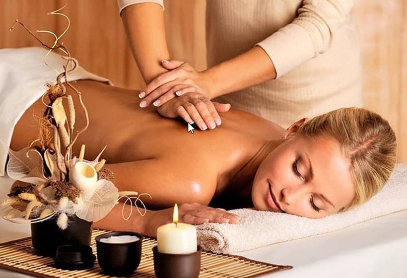 호텔 The Windmill Phuket