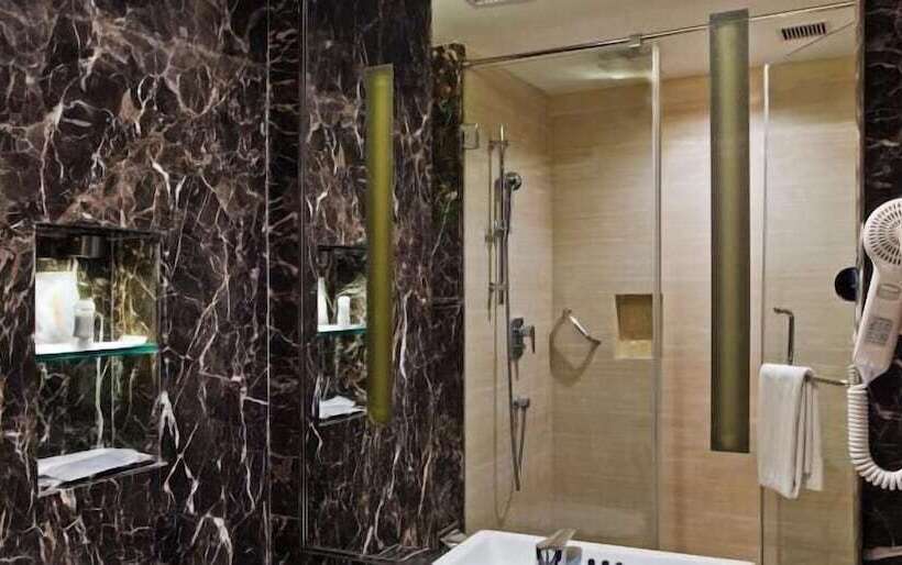 Отель Zone By The Park , Bani Park Jaipur