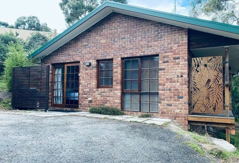 Hideaway Studio Accommodation