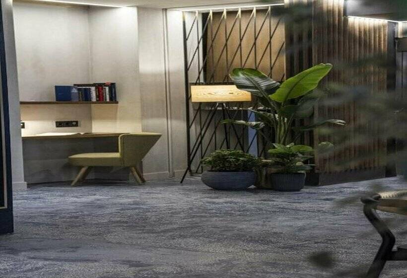 هتل Letoh Letoh Gran Vía