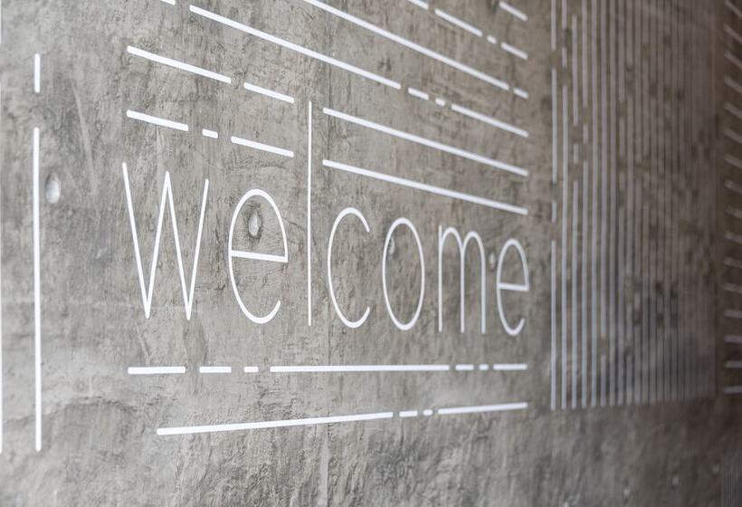 هتل The Metric  Los Angeles Downtown