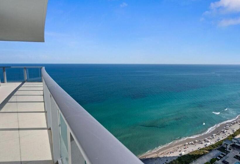 Upscale Comfort And Breathtaking Views At H Hollywood Residences By Zelloo