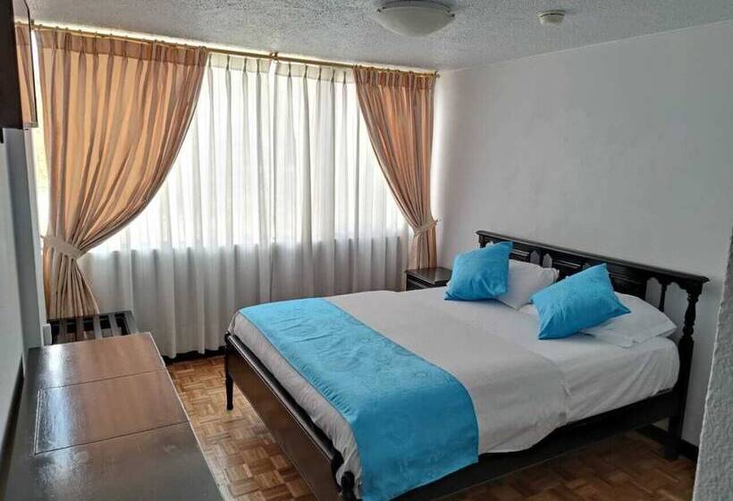 Val Hotel Santamaria Quito