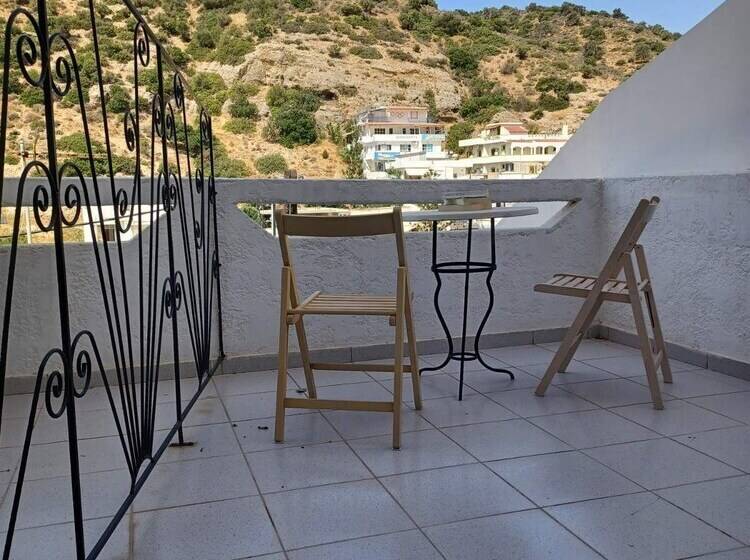 Argiro Studios And Apartments