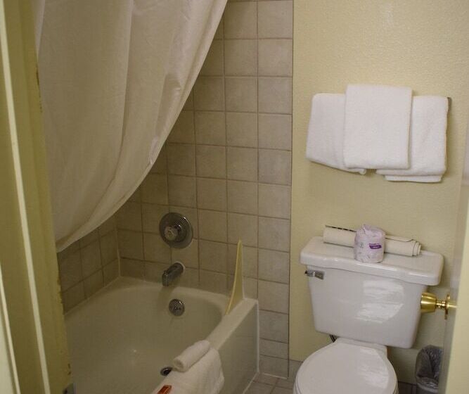 فندق Baymont By Wyndham Yakima Riverfront