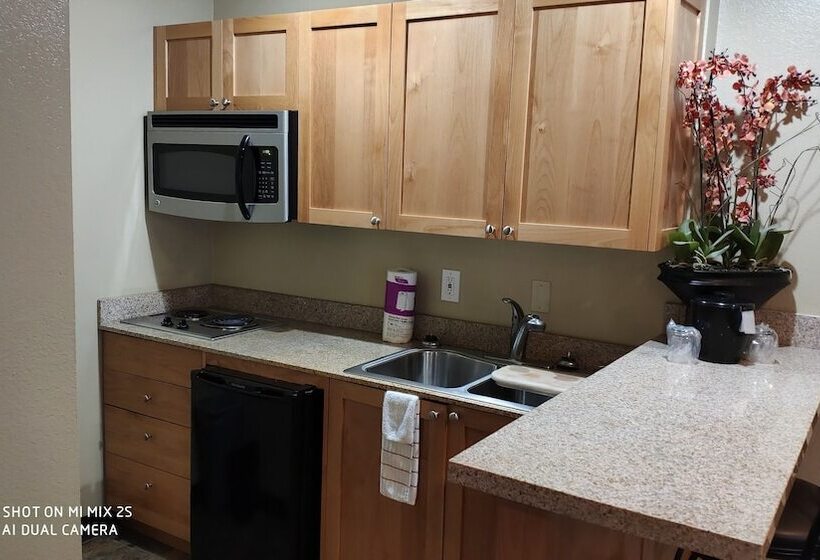 فندق Baymont By Wyndham Yakima Riverfront