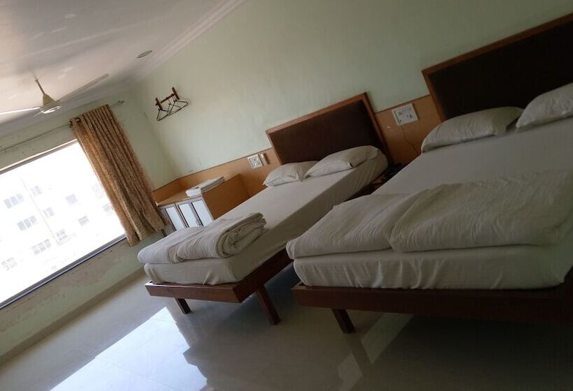 فندق Guruprerna Beacon Resort Dwarka