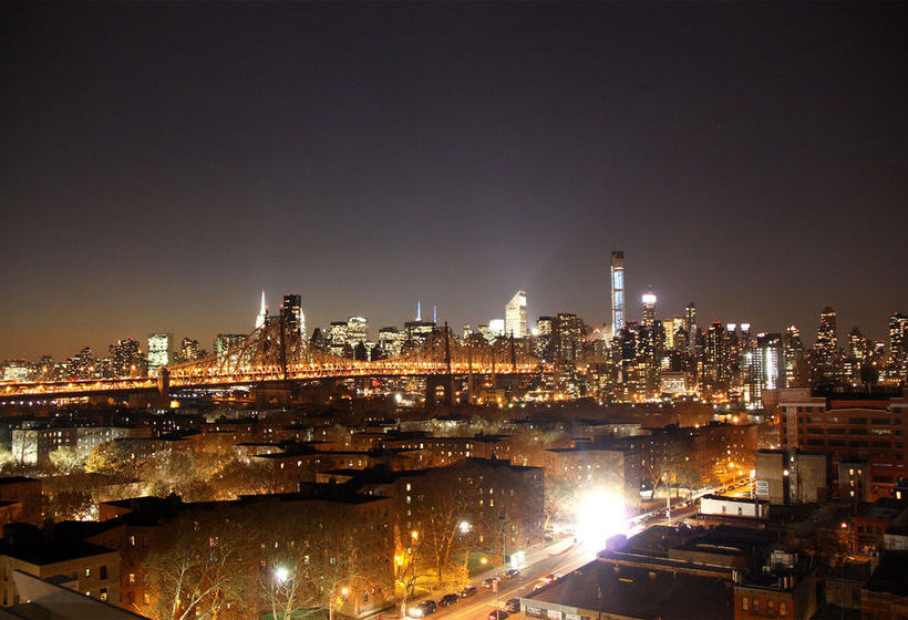 فندق Howard Johnson By Wyndham Long Island City