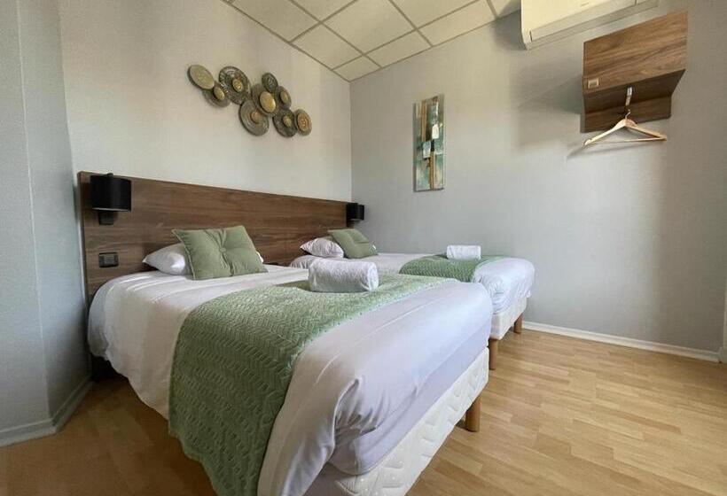 فندق Le Rochegude