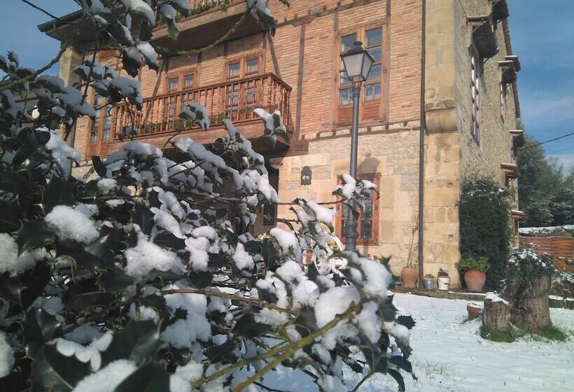فندق Posada La Cotía