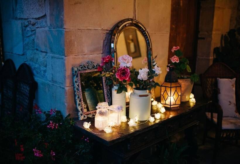 فندق Posada La Cotía