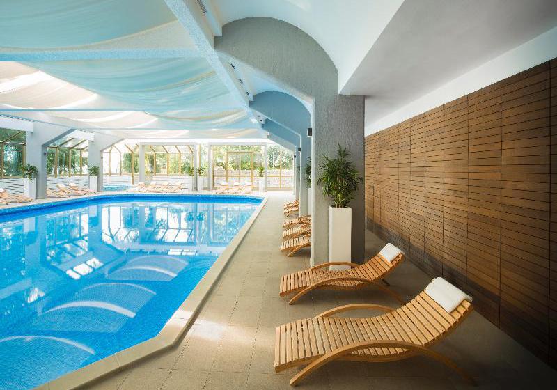 בית מלון כפרי Remisens Villa Belvedere