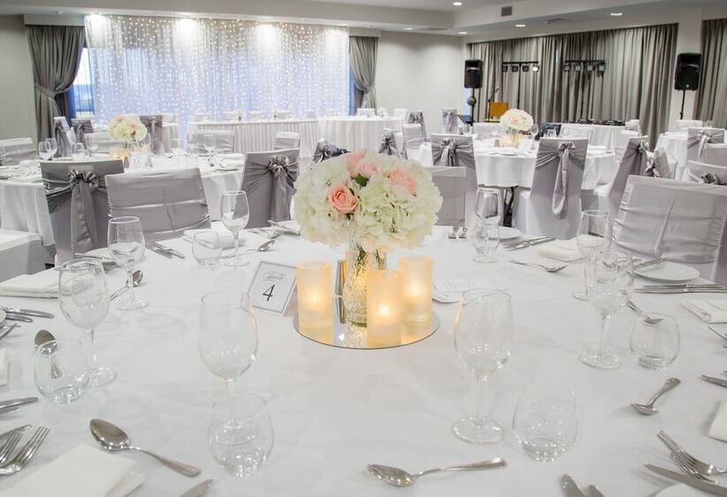 בית מלון כפרי Rydges Palmerston  Darwin