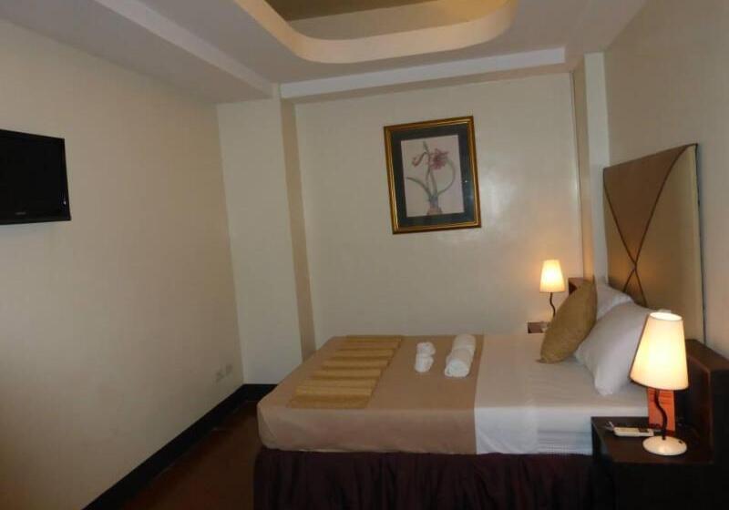 Отель Silver Oaks Suites &